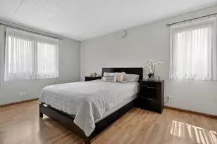 10571 Palos Pl, Palos Hills, IL 60465 - Photo 14