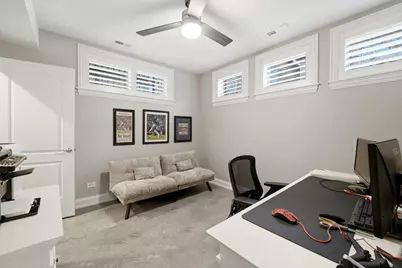2660 N Hartland Court, Chicago, IL 60614 - Photo 48