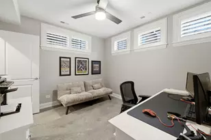 2660 N Hartland Ct, Chicago, IL 60614 - Photo 48