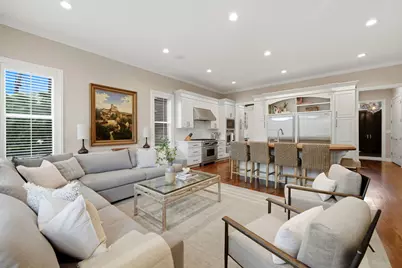 2660 N Hartland Court, Chicago, IL 60614 - Photo 2