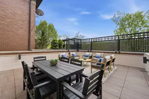 2660 N Hartland Ct, Chicago, IL 60614 - Photo 40