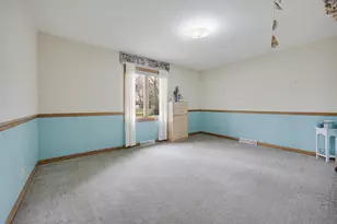 48W607 Whispering Oaks Dr, Hampshire, IL 60140 - Photo 14