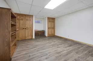 48W607 Whispering Oaks Dr, Hampshire, IL 60140 - Photo 24