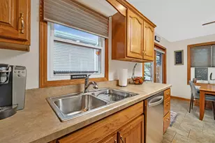13808 Sandra Ln, Crestwood, IL 60418 - Photo 8