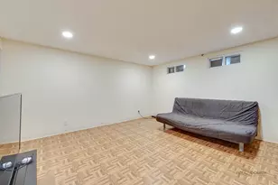 9038 Niles Center Rd, Skokie, IL 60076 - Photo 16