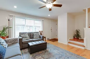 9038 Niles Center Rd, Skokie, IL 60076 - Photo 4
