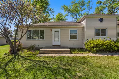 4931 E Glenwood Drive, Decatur, IL 62521 - Photo 4