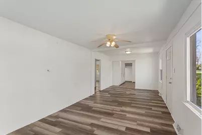 4931 E Glenwood Drive, Decatur, IL 62521 - Photo 14