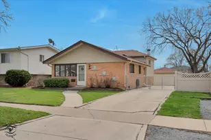 3735 W 121st St, Alsip, IL 60803 - Photo 2