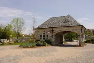 11 Brooke Ln, South Barrington, IL 60010 - Photo 6
