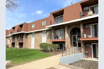 580 Mesa Drive #201, Hoffman Estates, IL 60169 - Photo 1