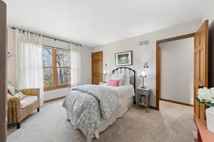 29W306 Oak Ln, West Chicago, IL 60185 - Photo 30