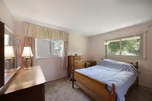 218 Gladys Ave, Fox River Grove, IL 60021 - Photo 10