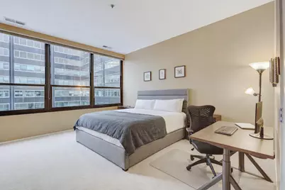 130 S Canal Street #9F, Chicago, IL 60606 - Photo 6
