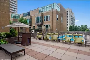 33 W Ontario St, Chicago, IL 60654 - Photo 30