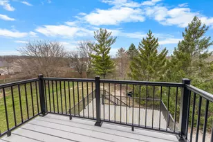 330 Oak Hill Ct, Antioch, IL 60002 - Photo 40