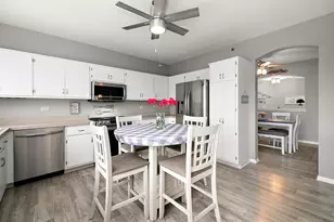 11535 Settlers Pond Way, Orland Park, IL 60467 - Photo 10