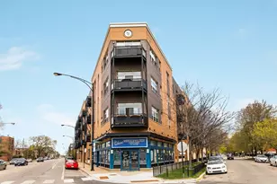 2915 N Clybourn Ave, Chicago, IL 60618 - Photo 1