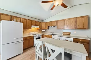 500 1/2 Johnson St, Marengo, IL 60152 - Photo 4