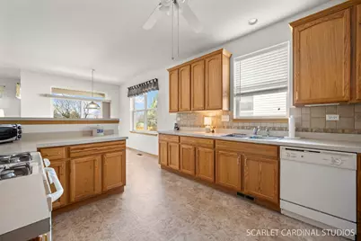 739 Bohannon Circle, Oswego, IL 60543 - Photo 4