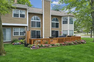 500 Ascot Ln, Streamwood, IL 60107 - Photo 18
