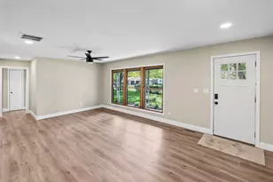 118 E Bower St, Oreana, IL 62554 - Photo 8