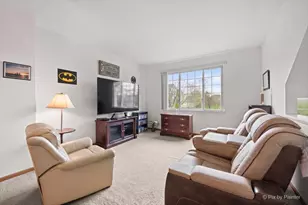 1404 New Haven Dr, Cary, IL 60013 - Photo 6
