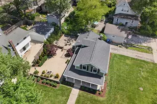 416 S 5th Ave, Saint Charles, IL 60174 - Photo 2