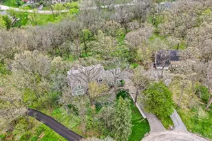 5N617 Forest Glen Ln, Saint Charles, IL 60175 - Photo 4