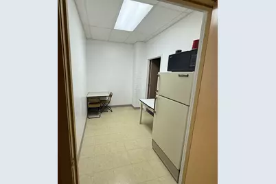 116 Calhoun Street E, Woodstock, IL 60098 - Photo 8