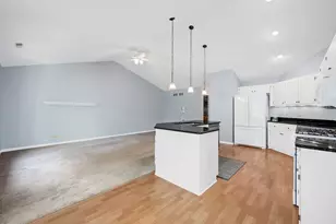 1128 Bristlecone Ct, Darien, IL 60561 - Photo 10