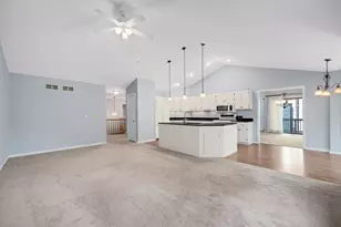 1128 Bristlecone Ct, Darien, IL 60561 - Photo 4