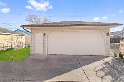 3133 W 101st Street, Evergreen Park, IL 60805 - Photo 18