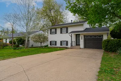 805 S Grove Street, Normal, IL 61761 - Photo 2