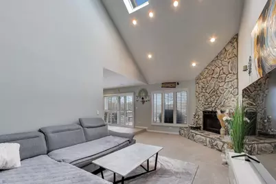 654 Picardy Circle, Northbrook, IL 60062 - Photo 12