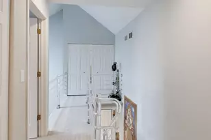 654 Picardy Cir, Northbrook, IL 60062 - Photo 10