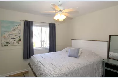 233 S Shore Drive, Island Lake, IL 60042 - Photo 12