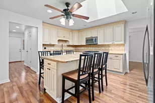 16527 Orange Ave, Orland Park, IL 60467 - Photo 4