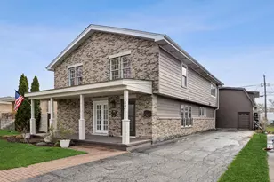 7807 Nagle Ave, Burbank, IL 60459 - Photo 2