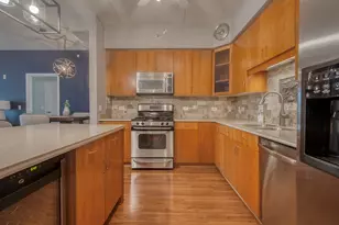 900 Lee St, Des Plaines, IL 60016 - Photo 2