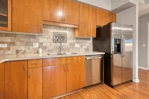 900 Lee St, Des Plaines, IL 60016 - Photo 4