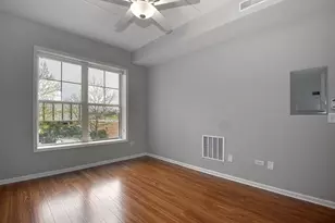 900 Lee St, Des Plaines, IL 60016 - Photo 14