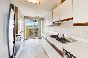 901 Hinman Ave, Evanston, IL 60202 - Photo 8