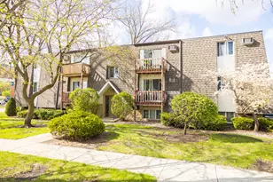 218 Madison St, Joliet, IL 60435 - Photo 2