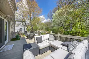 547 Newberry Dr, Elk Grove Village, IL 60007 - Photo 34