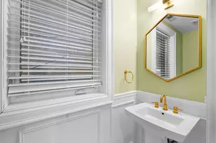 2641 N Marshfield Ave, Chicago, IL 60614 - Photo 10