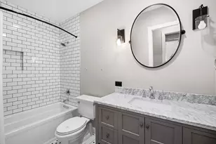 2641 N Marshfield Ave, Chicago, IL 60614 - Photo 22