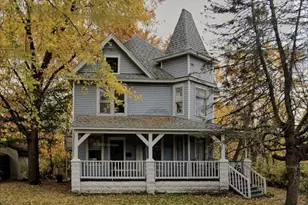 410 Center St, Woodstock, IL 60098 - Photo 1