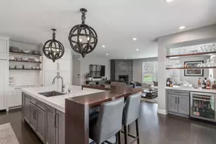 483 Castle Pnes Ln, Riverwoods, IL 60015 - Photo 10