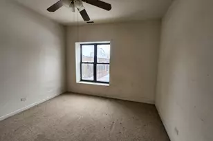 346 E 41st St, Chicago, IL 60653 - Photo 10